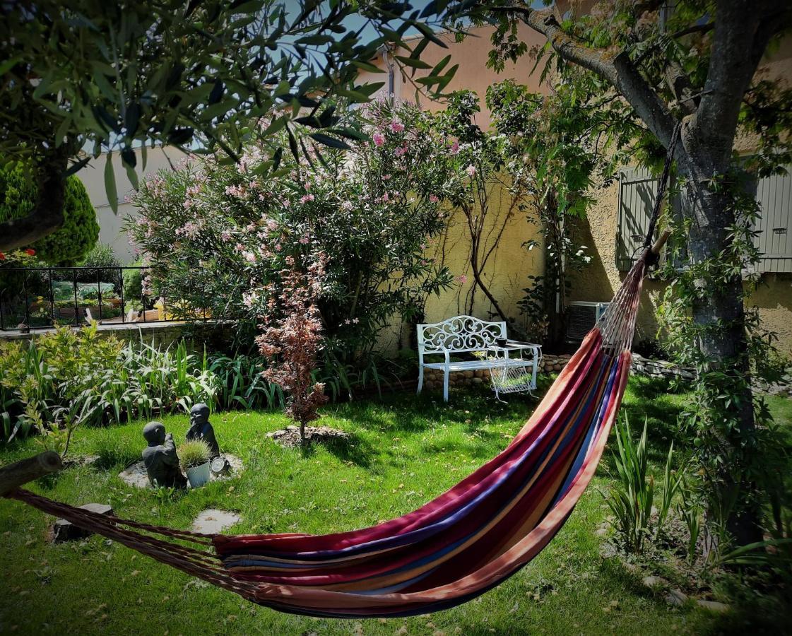 La Maison Du Chemin Des Prairies Morieres-les-Avignon Exterior foto